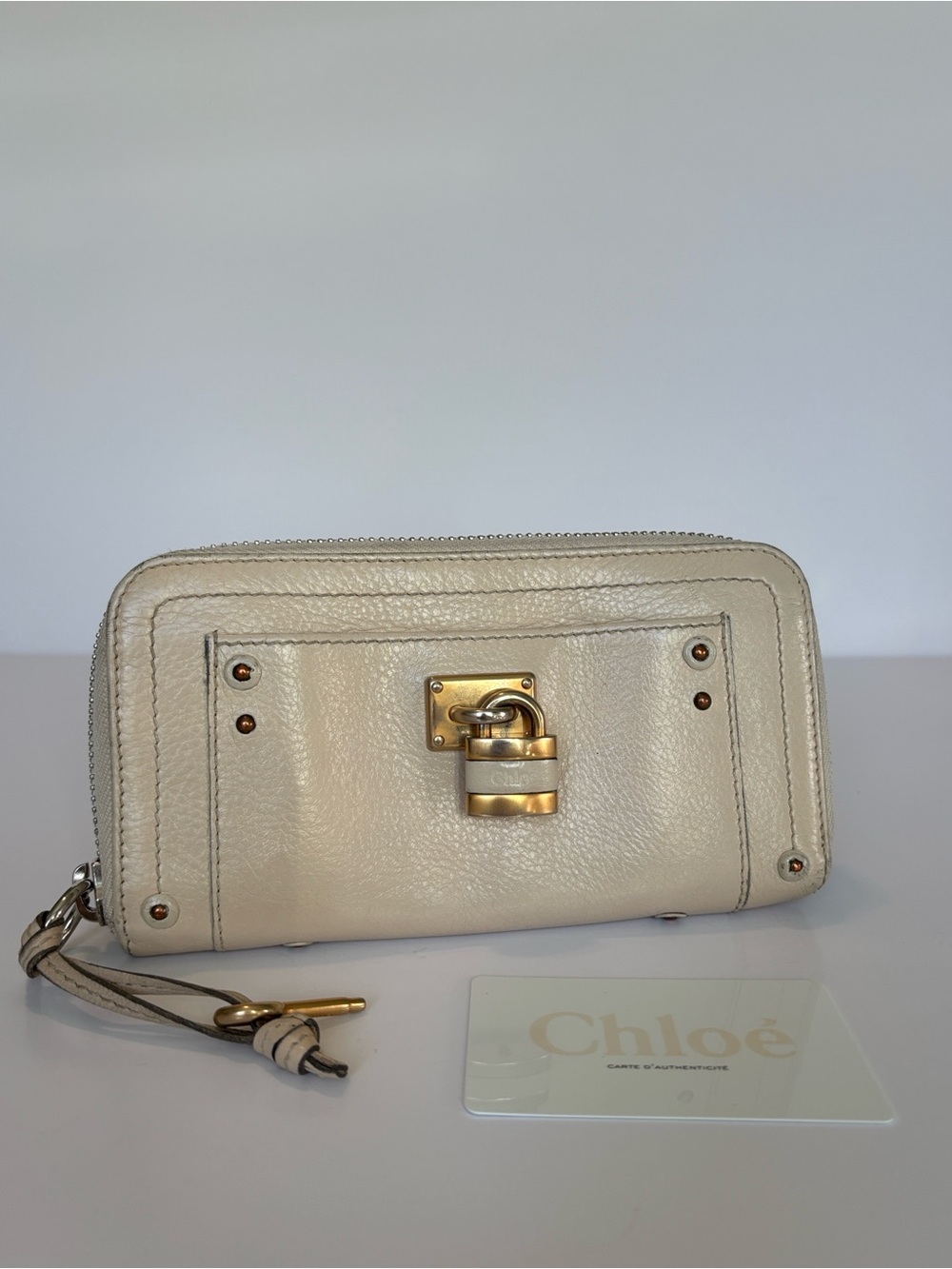 Chloe Vintage Y2K Paddington Wallet in Beige with Lock and Key (Includes COA)